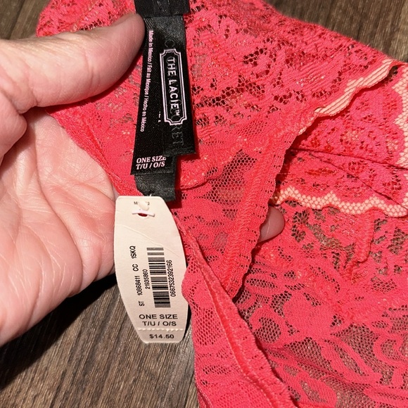 Victoria's Secret The Lacie Floral Thong Panty NWT one size - Picture 3 of 3